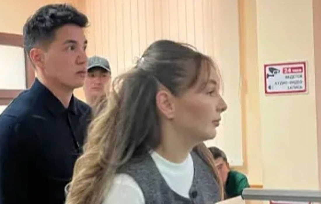 Сотта шу шықты: Жанәбілов журналистердің диктофондарын өшіріп тастады