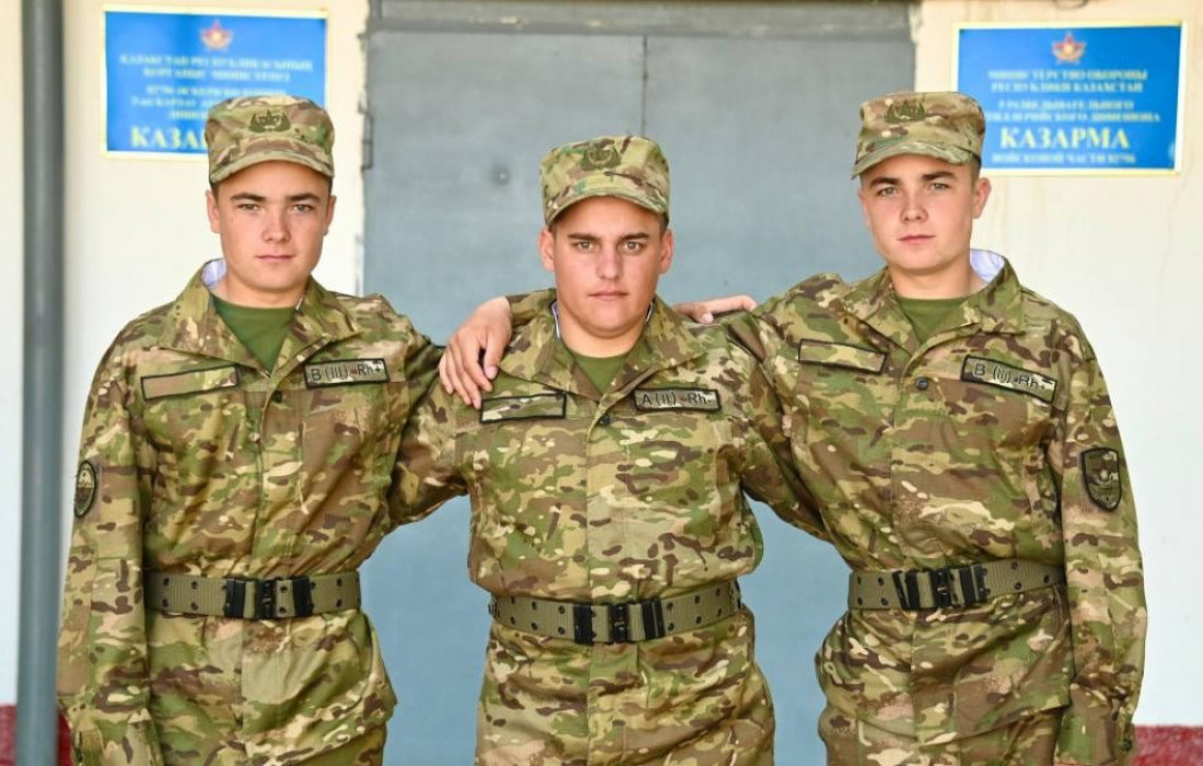 Үш ағайынды – бір сапта: Жирновтар отбасының әскери жолы