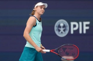 Елена Рыбакина Майамидегі турнирдің финалында күтпеген жерден жеңіліп қалды