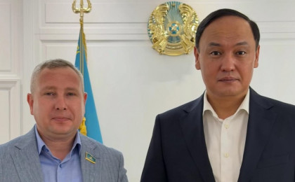 СЕНАТ ДЕПУТАТЫ ГЕННАДИЙ ШИПОВСКИХ ЖАМБЫЛ ОБЛЫСЫНА ЖҰМЫС САПАРЫМЕН КЕЛДІ
