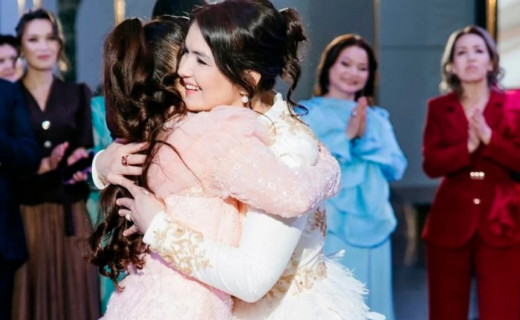 Жазира Байырбекованың құдағиы желіні тәнті етті