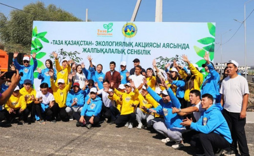 Ербол Қарашөкеев жалпықалалық сенбілікке қатысты