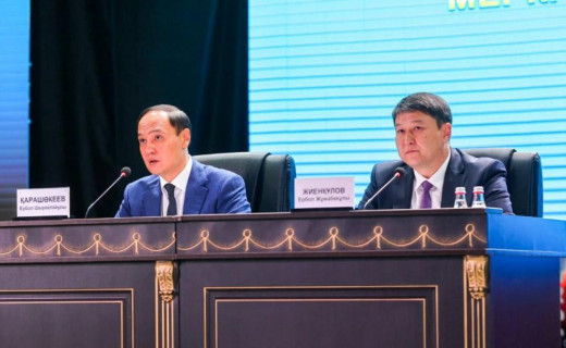 Ербол Қарашөкеев меркіліктермен кездесті