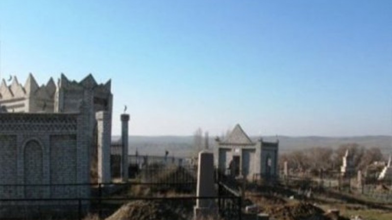 Зират аумағында қару-жарақ пен оқ-дәрілер табылды