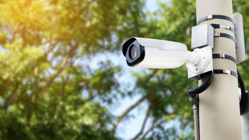 Елордада жерге түкіргендерді камералар анықтайтын болады