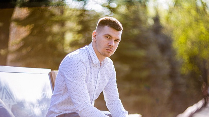 «Малдир емес Мөлдір». Орыс жігіті қазақ әріптерін бұрмалайтындарды сынға алды