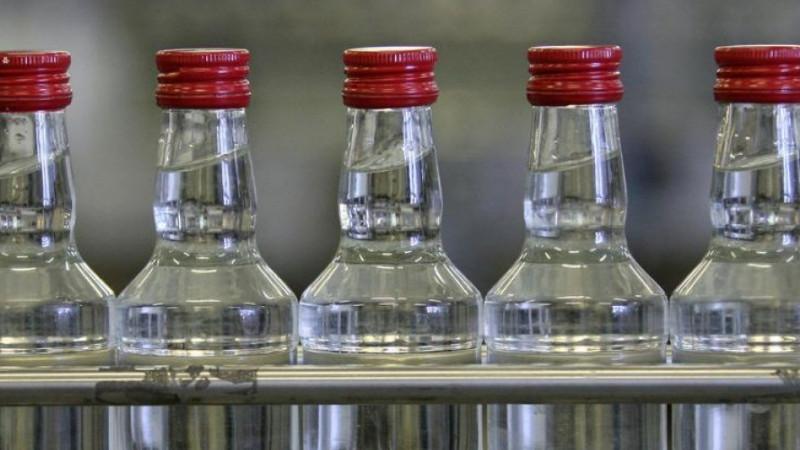 Мектептегі кикілжің: Түркістан облысында мұғалім сірке суын ішіп, өзіне қол салмақ болды