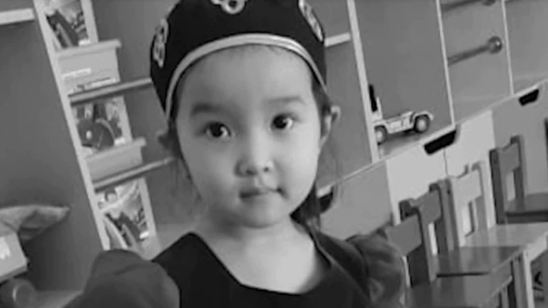 Қаңтар оқиғасы кезінде оққа ұшқан 4 жасар Айкөркемнің өлімі: сот әскери қызметкерді ақтады