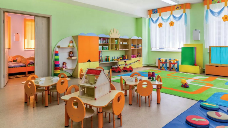 Атырауда балабақшада баланы ұрған тәрбиешіге қатысты тергеу басталды