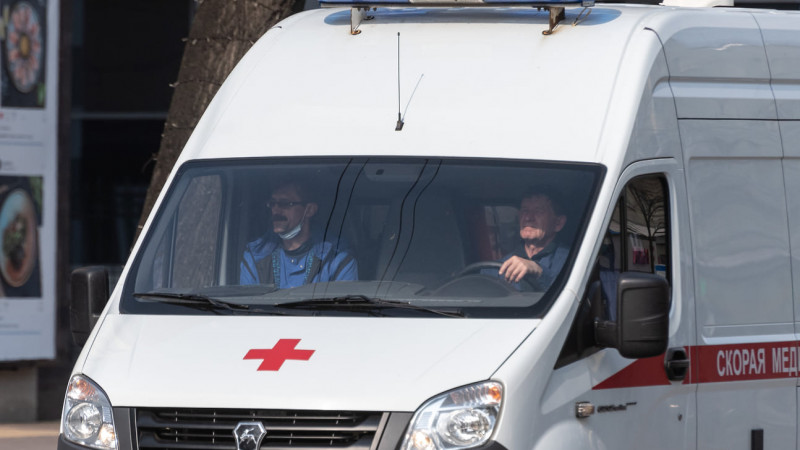 Өскеменде үш оқушыны көлік қағып кетті