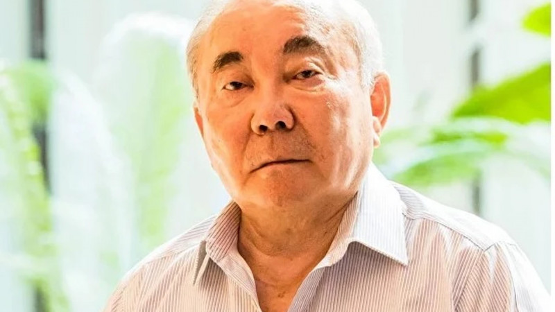 Сантехниктен меценатқа дейінгі жол: Болат Назарбаев кім еді?