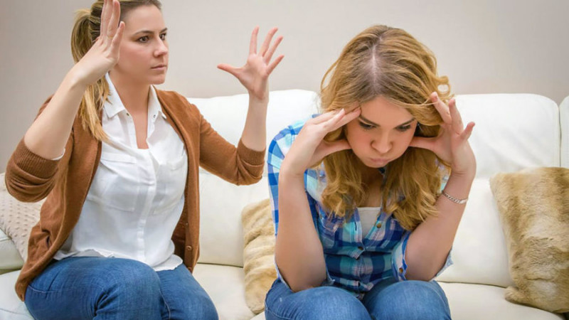 Ақтөбеде 14 жастағы бала мен 15 жастағы қыз жыныстық қатынасқа түскені үшін ата-аналары жазаланды