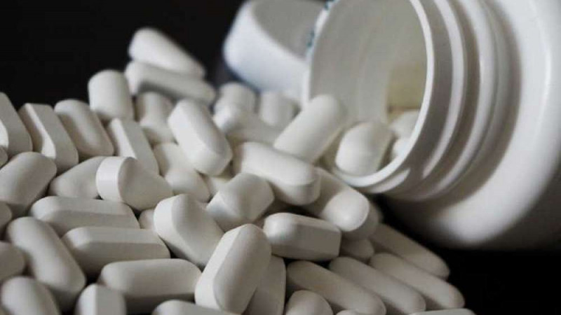 Оқушы қыз жүректің дәрісін ішіп көз жұмды