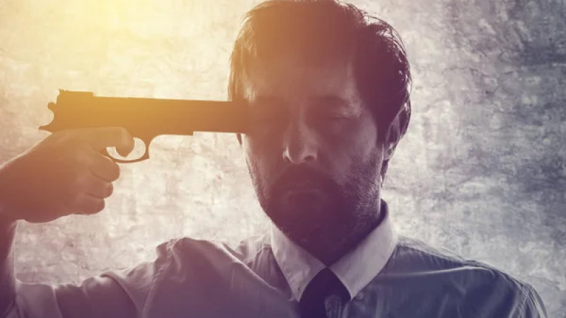 1 курс студенті өз-өзіне оқ атты