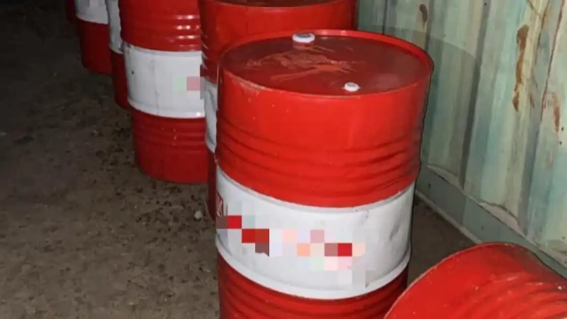 Шуда  2,5 млн теңгенің мотор майын ұрлаған 4 адам ұсталды