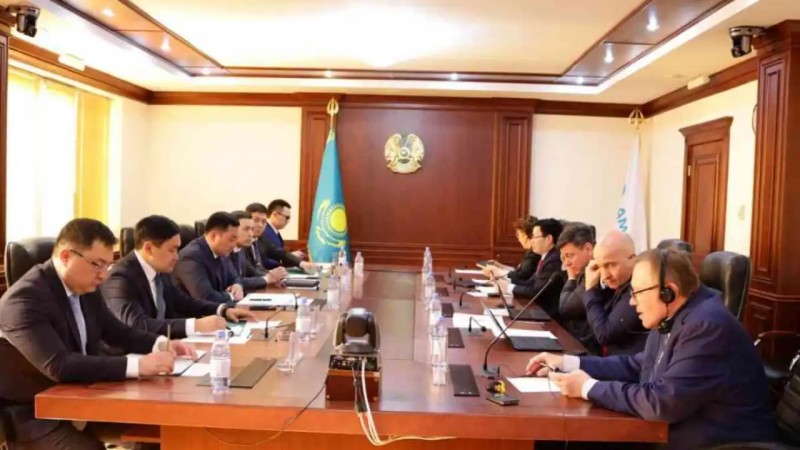 Жаңалықтар Қазақстан мен ХВҚ энергетика саласындағы инвестициялық ынтымақтастықты талқылады