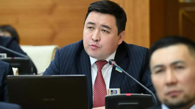 «Пранкпен лүпіл санын арттырған»: Депутат Нартай Сәрсенғалиев пранк жасайтындарды сынға алды