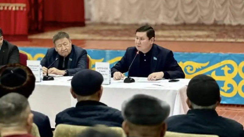 Жуалы ауданында жаңартылған Конституция жобасының негізгі ережелері түсіндірілді