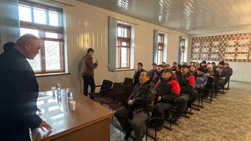 Жаңа Конституция жобасы психикалық денсаулық орталығының ұжымымен талқыланды