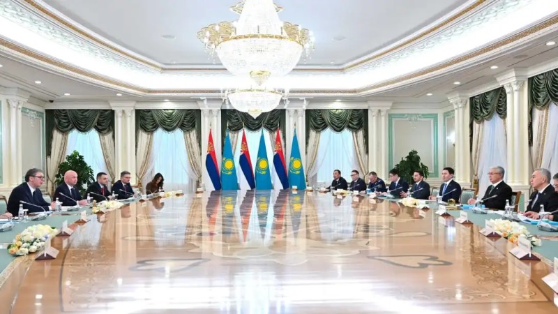 Қазақстан мен Сербия президенттері кеңейтілген құрамда келіссөз жүргізді