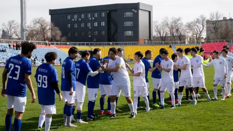 Таразда спорт пен өнер тоғысты: жаңа Конституцияны қолдауға арналған ерекше матч өтті