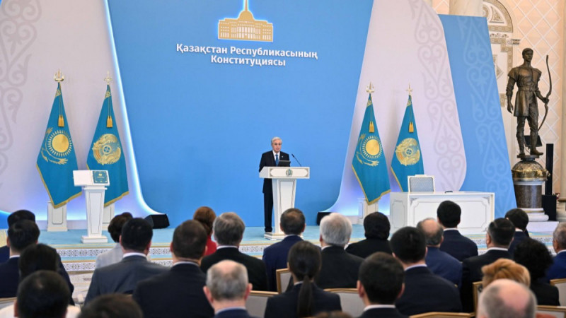 Президент: «Жаңа Конституция – келешек ұрпақтың игілігі үшін қабылданған құжат»