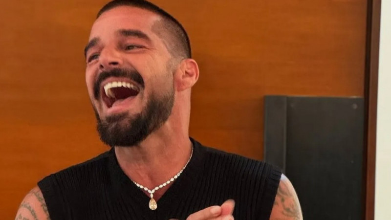 Алматыда жұлдыздар легі: Рики Мартин мен Энрике Иглесиас концерттері қазақстандықтарды әбігерге салды