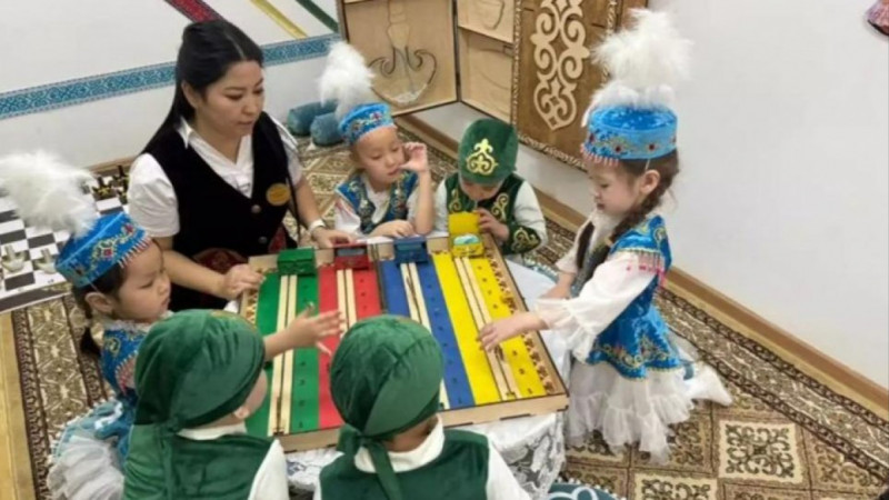 «Асыл мұра»: Ұлттық құндылықтарды жаңғыртқан заманауи ойыншықтар арқылы бала тәрбиесінің жаңа үлгісі