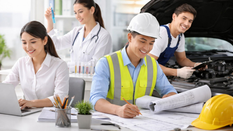 2026 жылдың басынан бері «Жастар практикасы» аясында қандай мамандықтар сұранысқа ие?