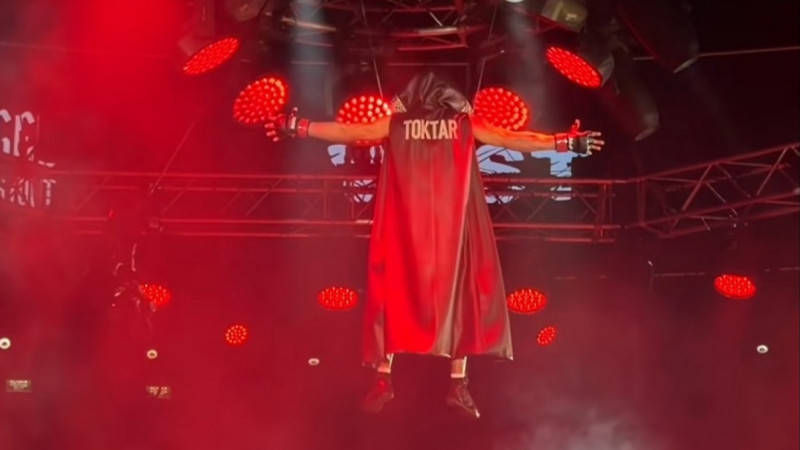 Ереванда шоу болды, бірақ жеңіс емес: Еркебұлан Тоқтар жеңілді