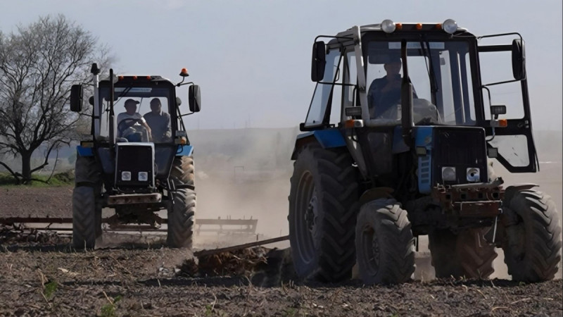 Жамбыл облысында көктемгі дала жұмыстары кеш басталғанымен, жүйелі жүргізілуде