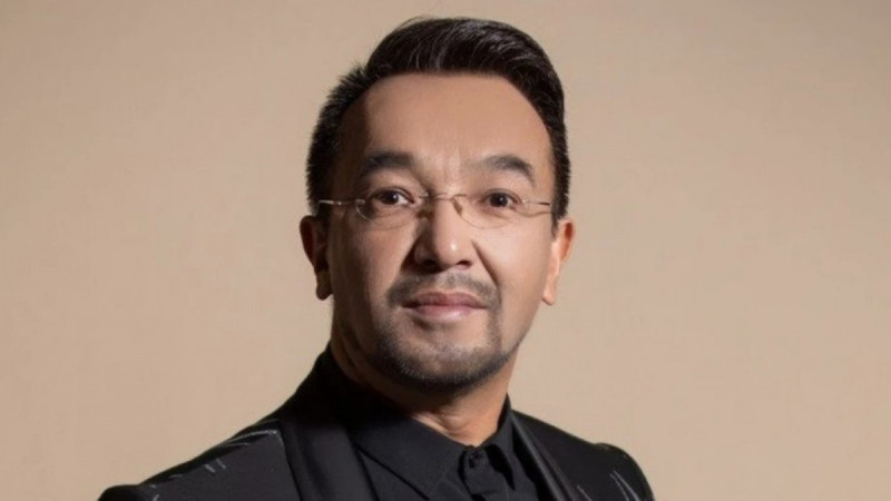 Белгілі әнші Нұрлан Албан әлеуметтік желіде жүрек тебірентерлік жазба жариялап, марқұм анасын еске алды.