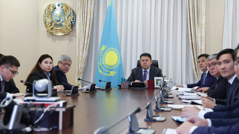 Қанат Бозымбаев: 2027 жылға қарай өңірлер ТКШ саласындағы «қызыл аймақты» толық жоюы тиіс