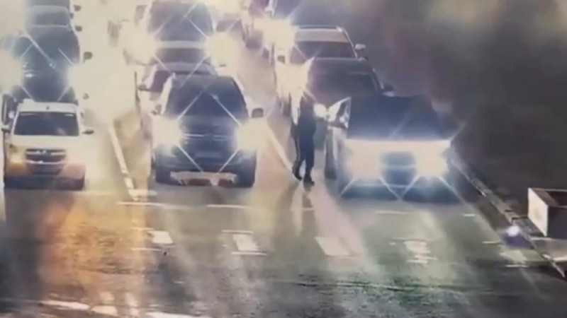 Астанада 14 жастағы жасөспірім Tesla тізгініне отырып, полициядан қашқан