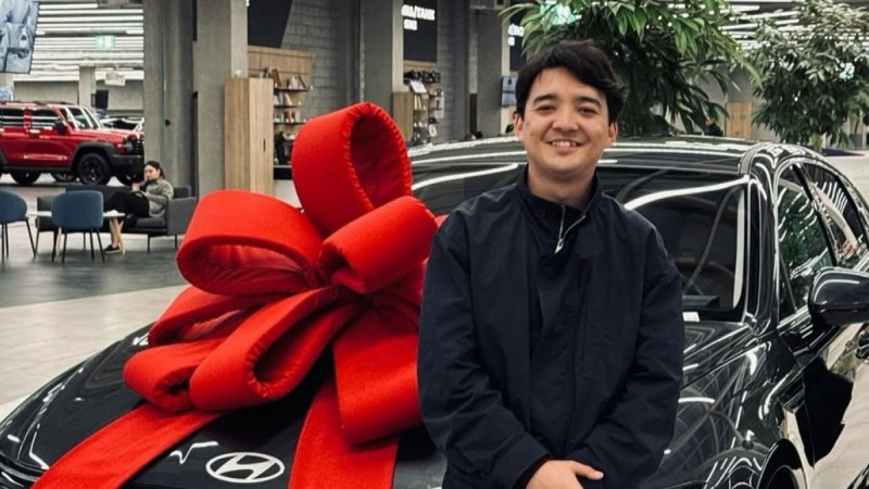 Беспаев Еркешке көлік сыйлады