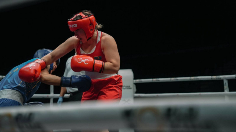 “Барлығы да бар күшін салып, лайықты деңгейде өнер көрсетті”: бокстан әйелдер құрамасының бас бапкері Азия чемпионатын қорытындылады