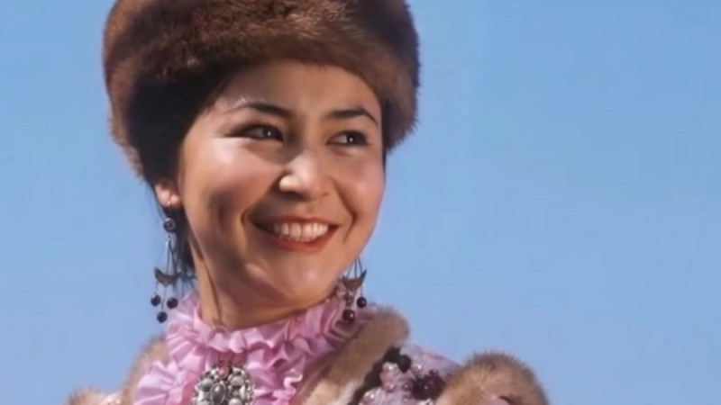 Баянның таңдауы трендке айналды: қазақ қыздары Жібекке еліктеп жатыр