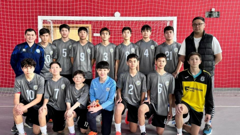 Келешек мектептерінің футзалдан “Үздік жаттықтырушысы” Астана құрамасын жаттықтырады