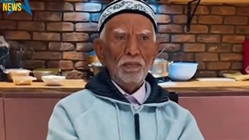 Желі қолданушылары Бүркіттің әкесінің келбетіне таңданыс білдірді