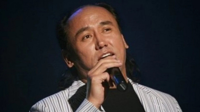 "Әйелім мен баламның қадірін білмедім": Әнші Сәкен Қалымов өкінішін жеткізді