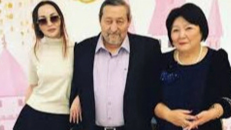 «Еңбегі еленбей келеді»: Ғалым Баян Алагөзованың әкесі жайлы айтты