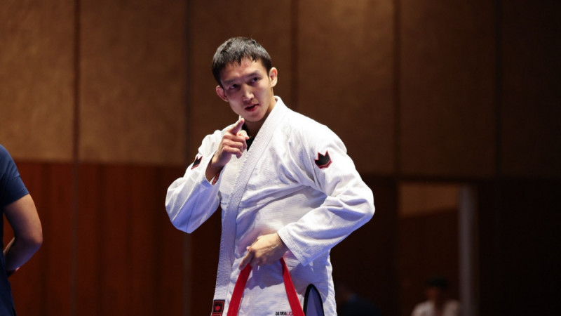Нұржан Батырбеков джиу-джитсудан жағажайдағы Азия ойындарында алтын медаль жеңіп алды