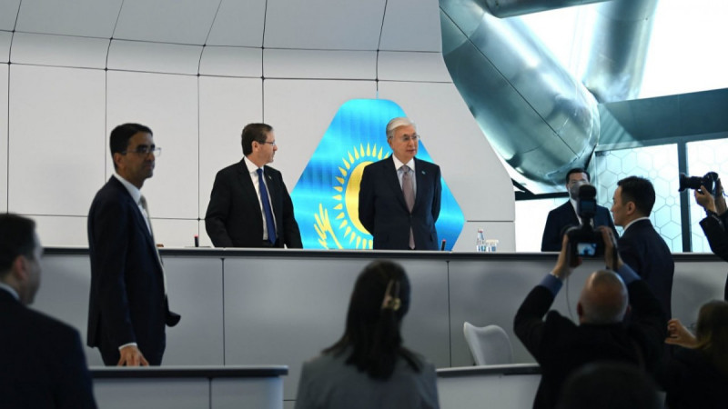 Қазақстан мен Израиль президенттері Alem.ai Халықаралық жасанды интеллект орталығына барды