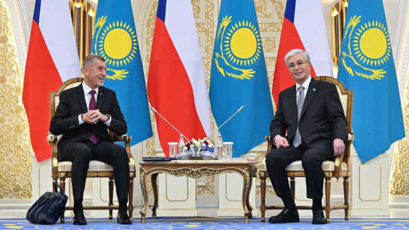 Қасым-Жомарт Тоқаев пен Андрей Бабиш кеңейтілген құрамда келіссөз жүргізді