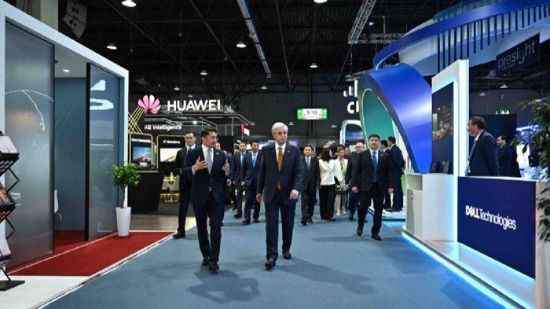 Мемлекет басшысы GITEX AI Central Asia & Caucasus көрмесіне барды