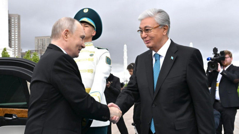 Астанада Владимир Путинді салтанатты қарсы алу рәсімі өтті
