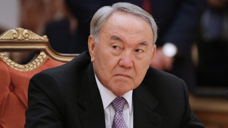 Назарбаевтың қазіргі саяси процестерге қатысы жоқ – Айдос Үкібай