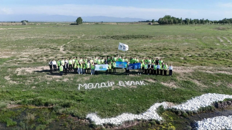 Жетібай ауылының тұрғындары «Мөлдір бұлақ» экологиялық акциясы аясында бұлақ көздерін ашты
