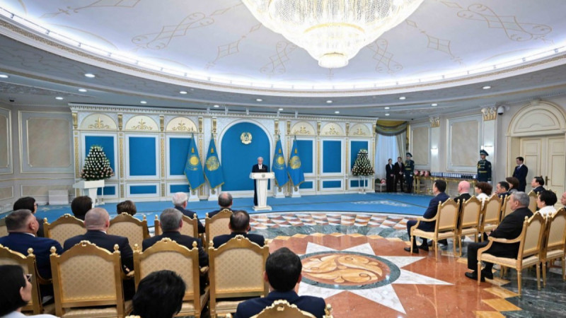 Президент медицина қызметкерлерінің референдумдағы белсенділігін жоғары бағалады