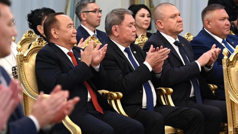 Президент медицинадағы жасанды интеллект пен цифрландырудың нәтижелерін атады